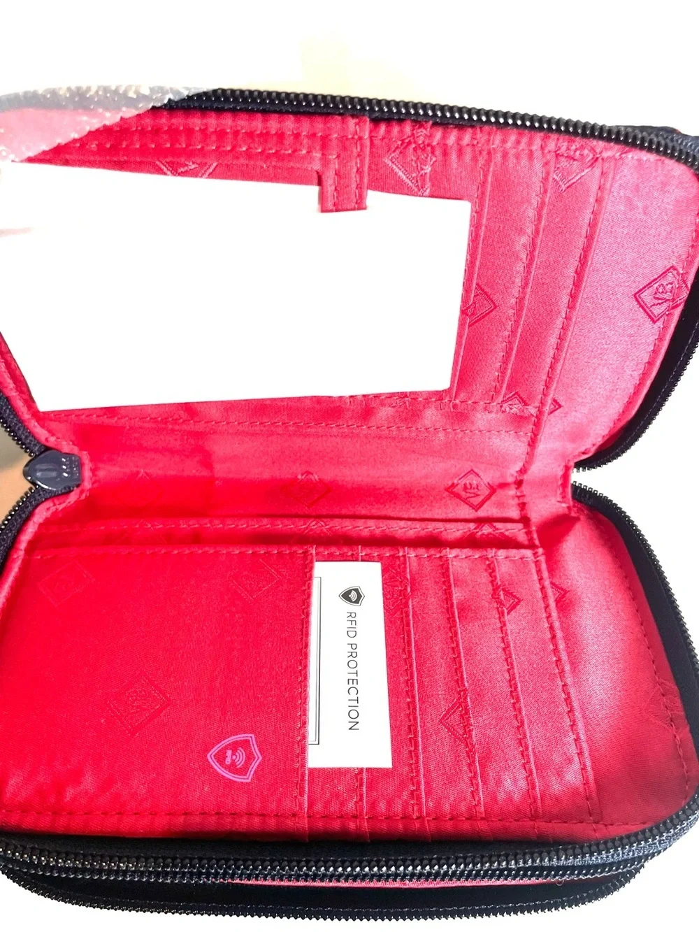 Vera Bradley Iconic RFID Wallet Navy Red Hearts NWT No Wristlet Strap